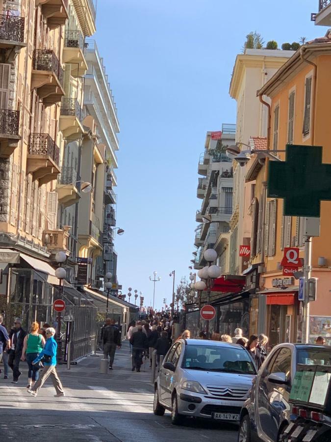 Beau A 50m De La * Nizza